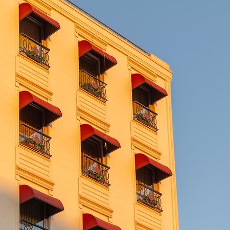 Classes Hotel Airport Istanbul Exterior foto