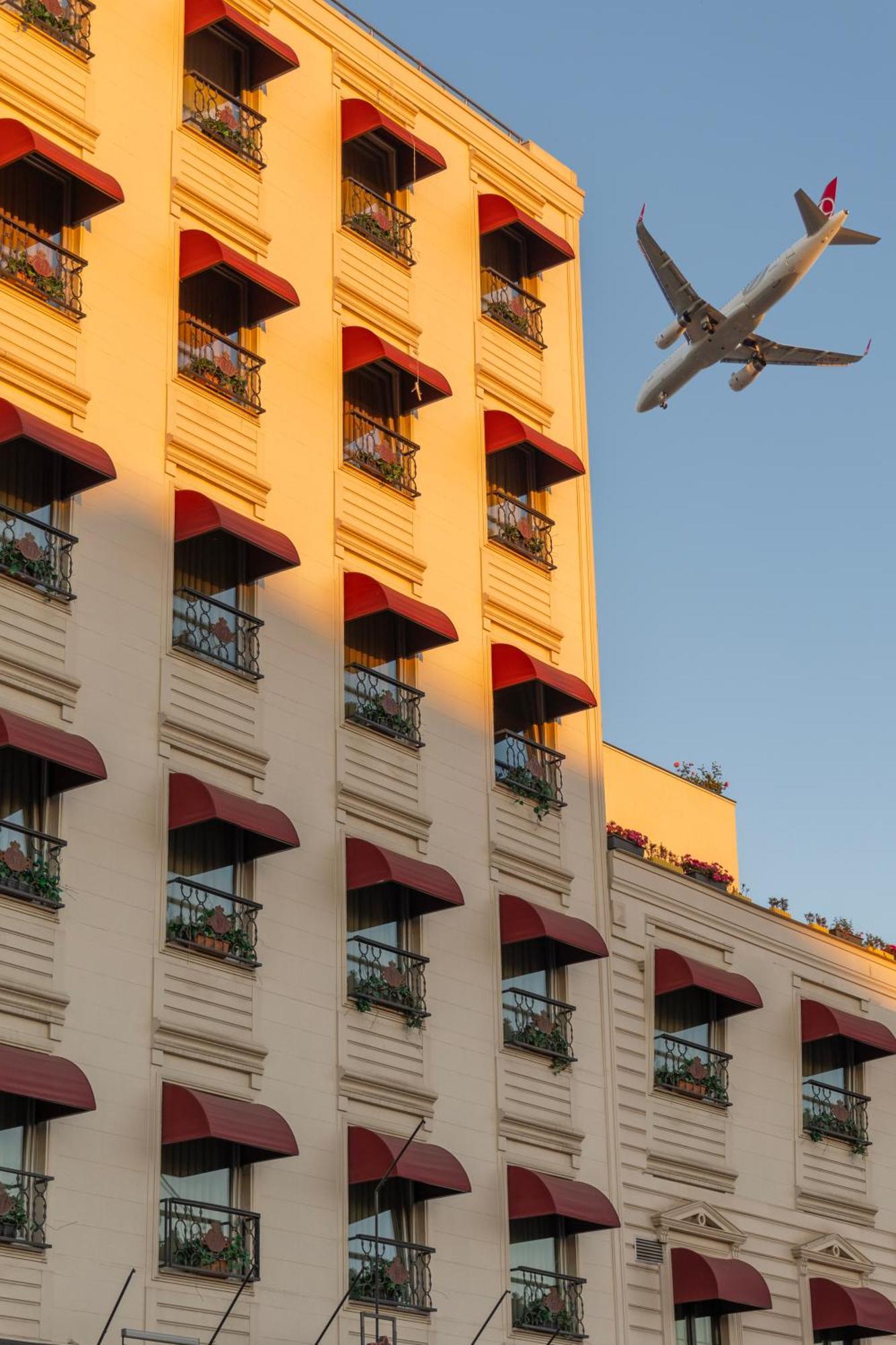 Classes Hotel Airport Istanbul Exterior foto