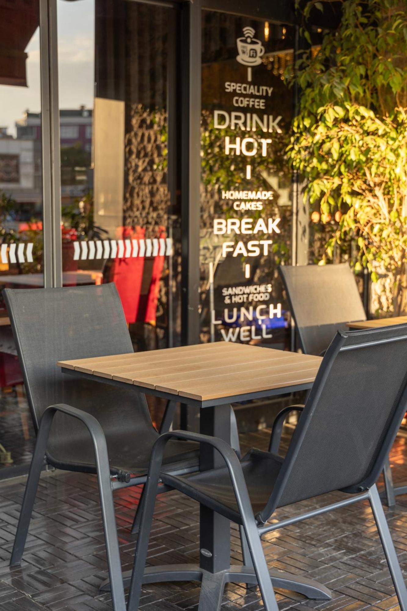 Classes Hotel Airport Istanbul Exterior foto