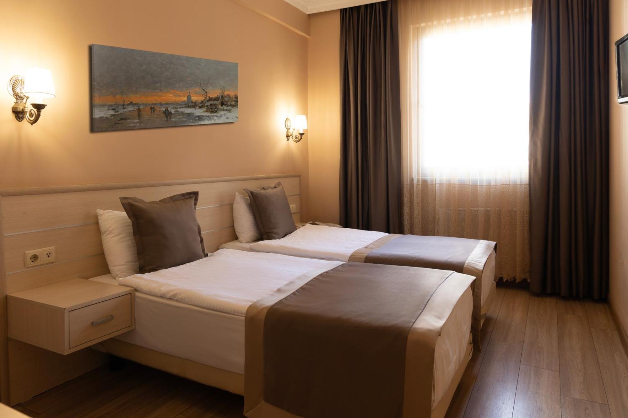 Classes Hotel Airport Istanbul Exterior foto