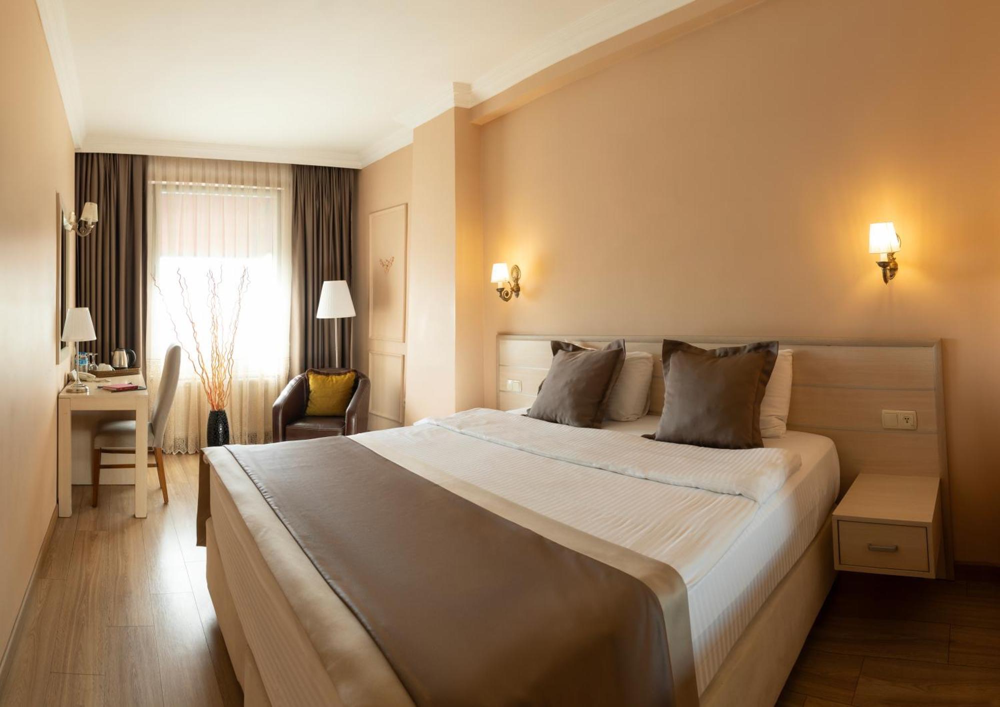 Classes Hotel Airport Istanbul Exterior foto